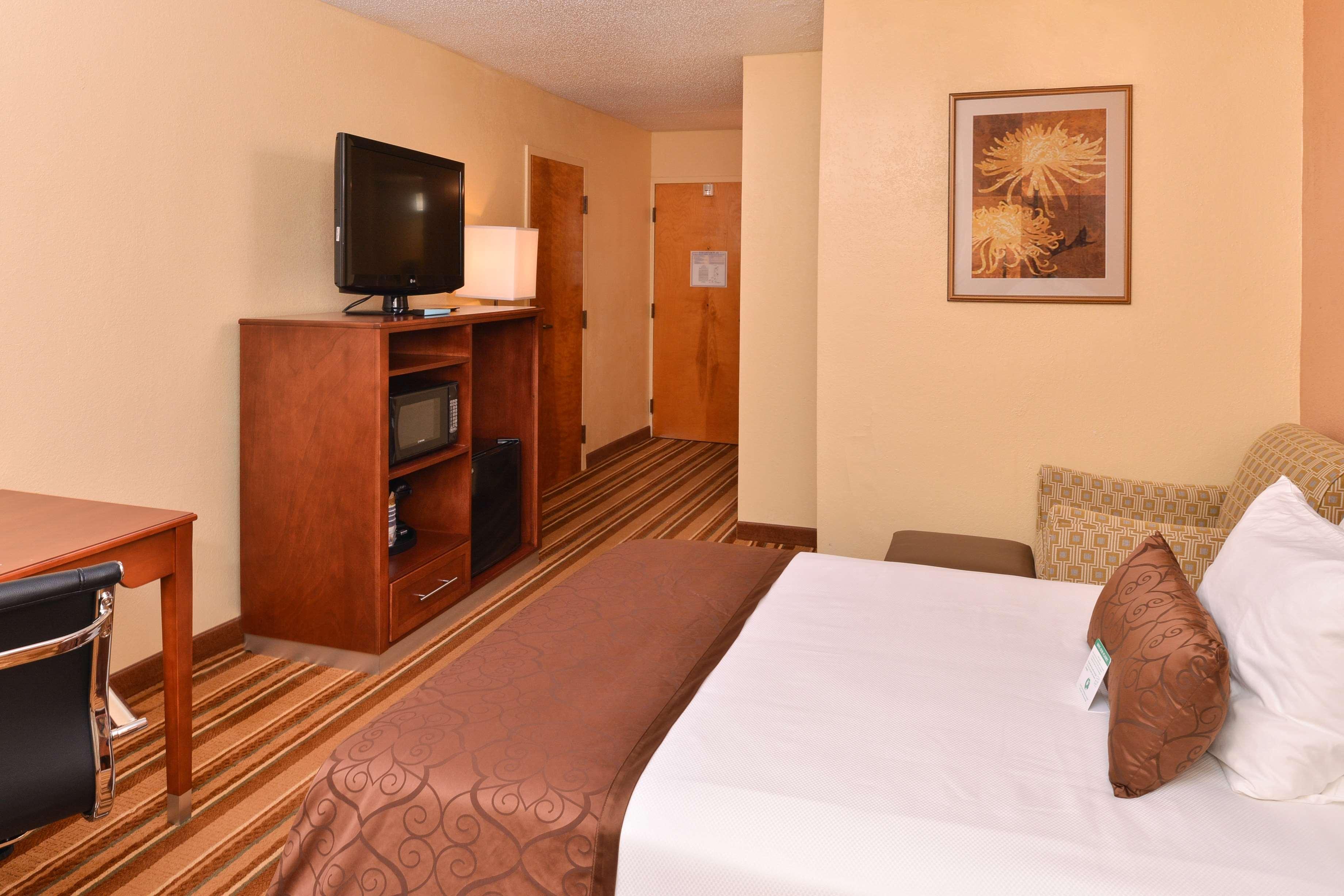 Best Western Plus Richmond Sandston Eksteriør bilde