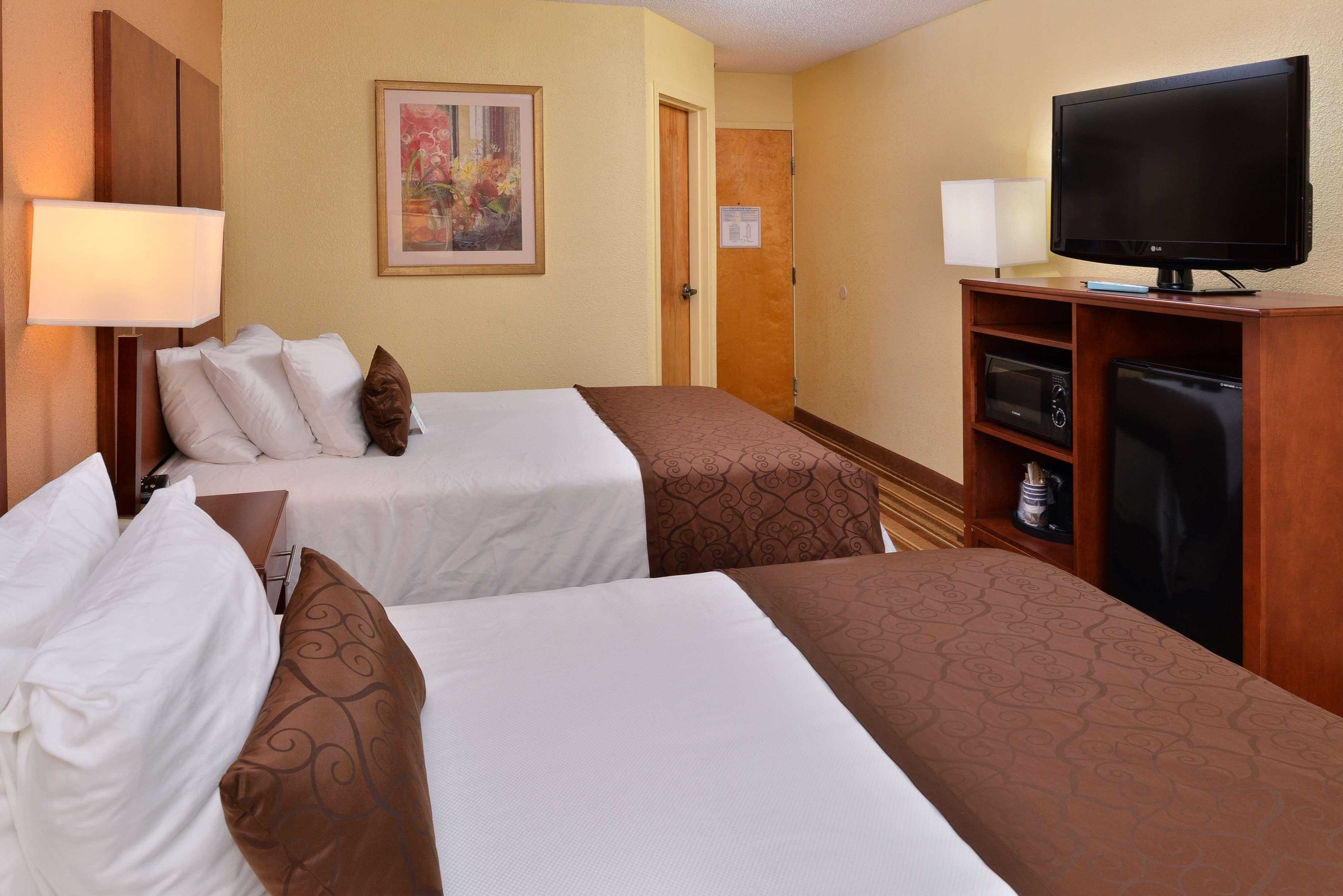Best Western Plus Richmond Sandston Eksteriør bilde